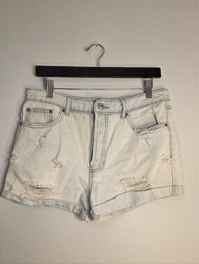 Light Wash Denim Shorts - size 29